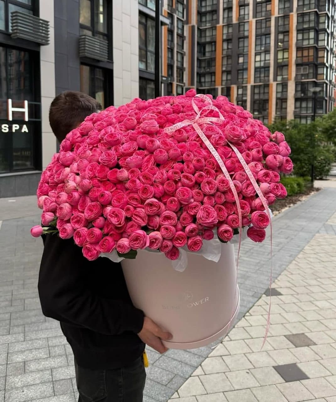 Пионовидные спрей в big коробке - изображение 1